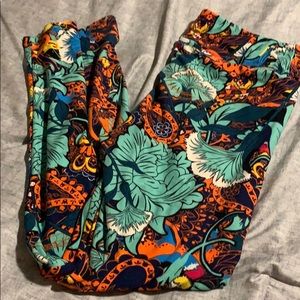 Leggings to chase away the winter blues